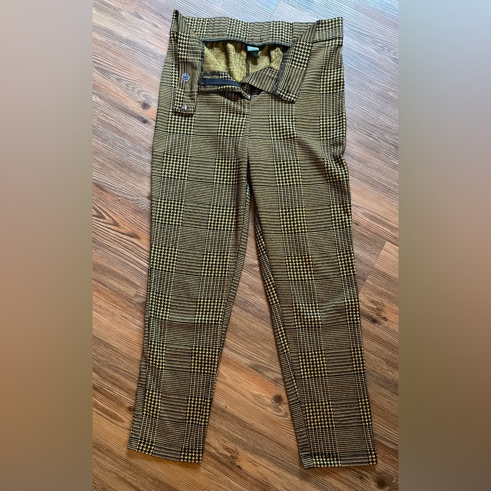 Yellow and black houndstooth chinos